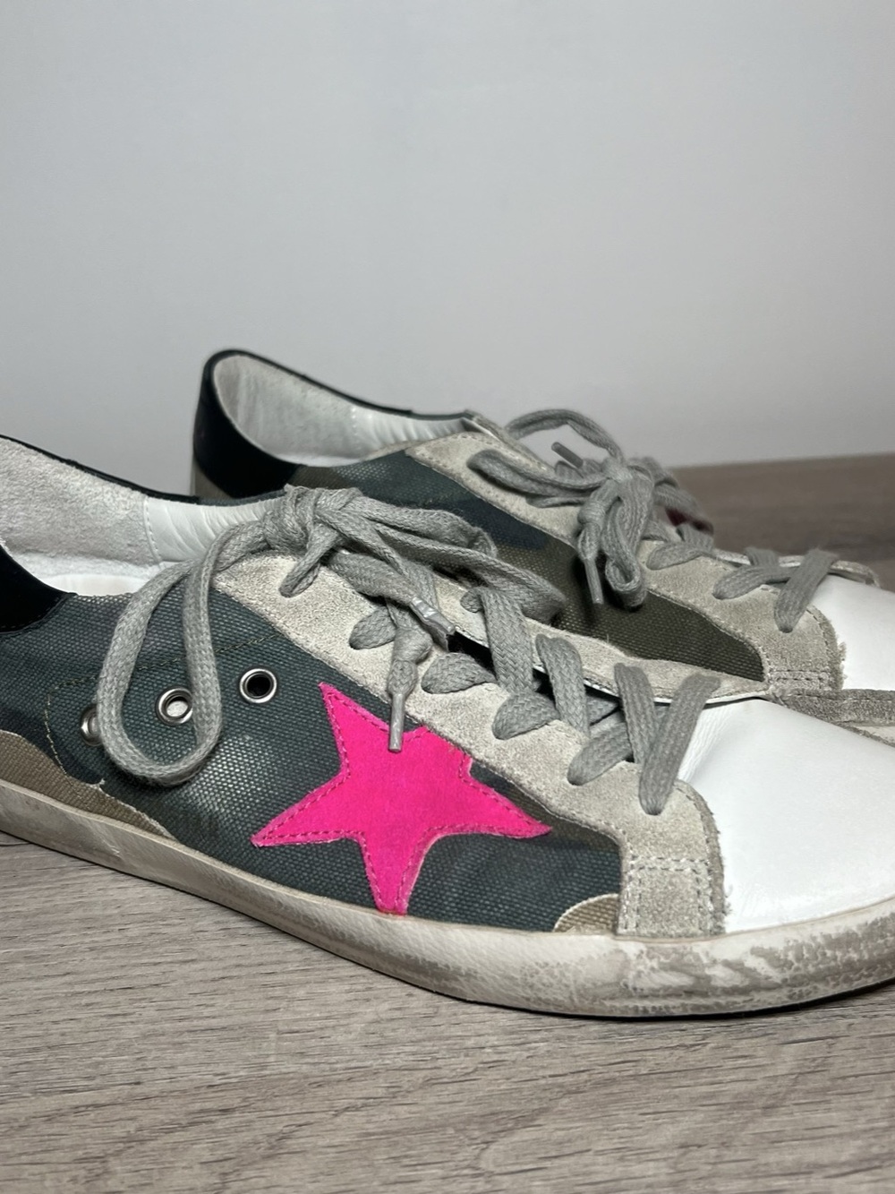 Golden Goose Super-Star Camouflage Canvas Pink Star Sneaker Camo Pink Star